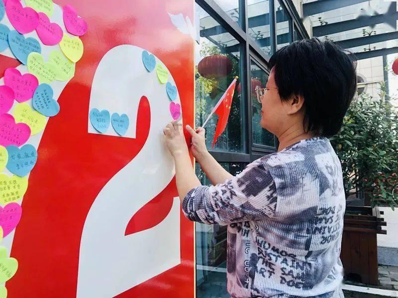中诺拔牙患者故事:在家门口种上大牌植体,56 岁阿姨哭了