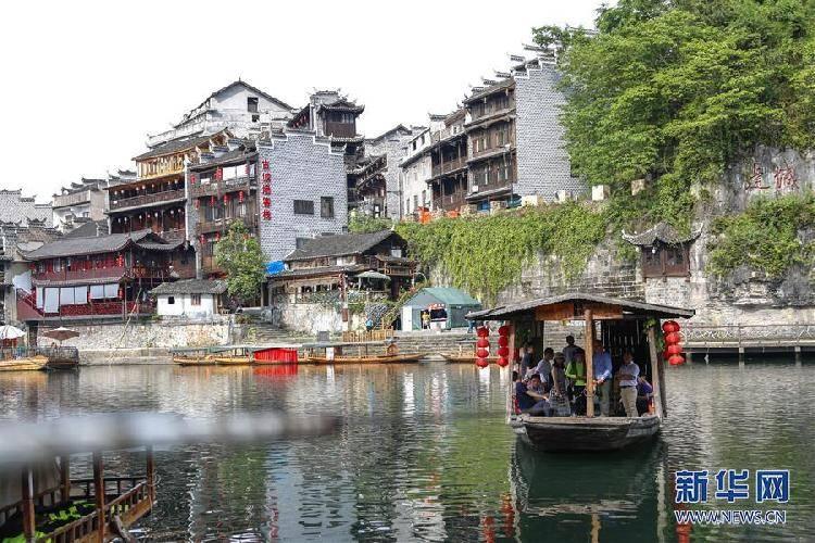 爱一个人是怎么样的游戏画面